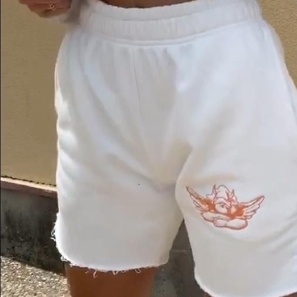 Boys Lie White Sweatshorts - Picture 3 of 3